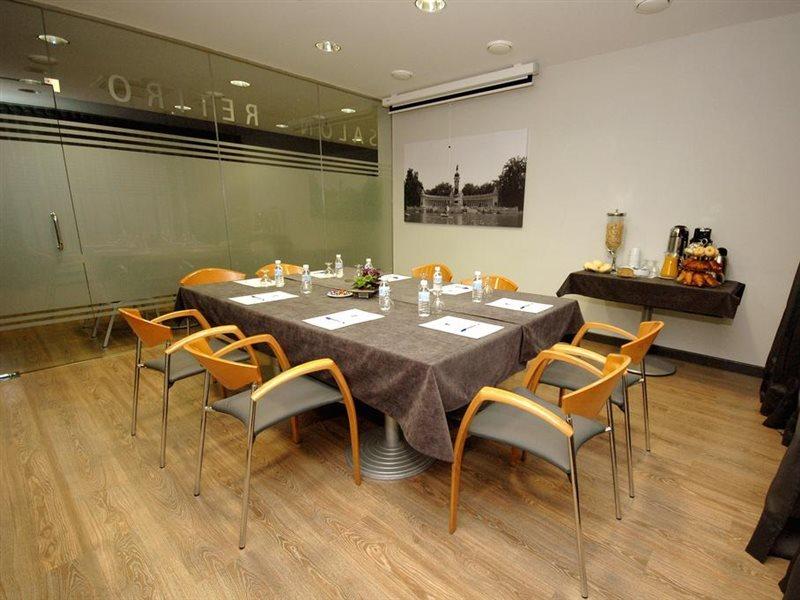 Hotel Cisneros Alcala de Henares Bagian luar foto